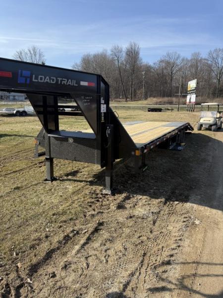 New 2026 Load Trail 102X32 HYD DOVE TAIL HYD JACKS 25900# Deckover Trailer