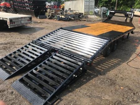 New 2024 Iron Bull FDG Deckover Trailer