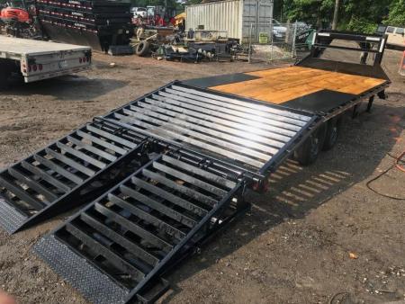 New 2024 Iron Bull FDG Deckover Trailer
