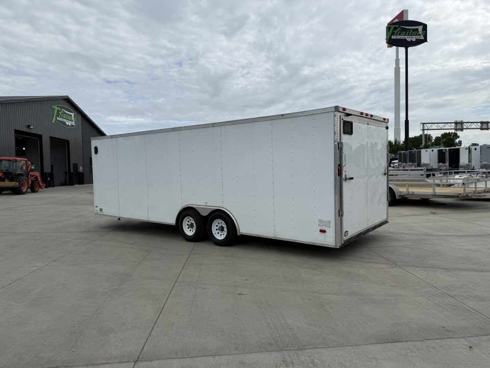 Used USED 2014 RC 8.5x24+2v dovetail enclosed cargo car hauler trailer Rear Ramp Door