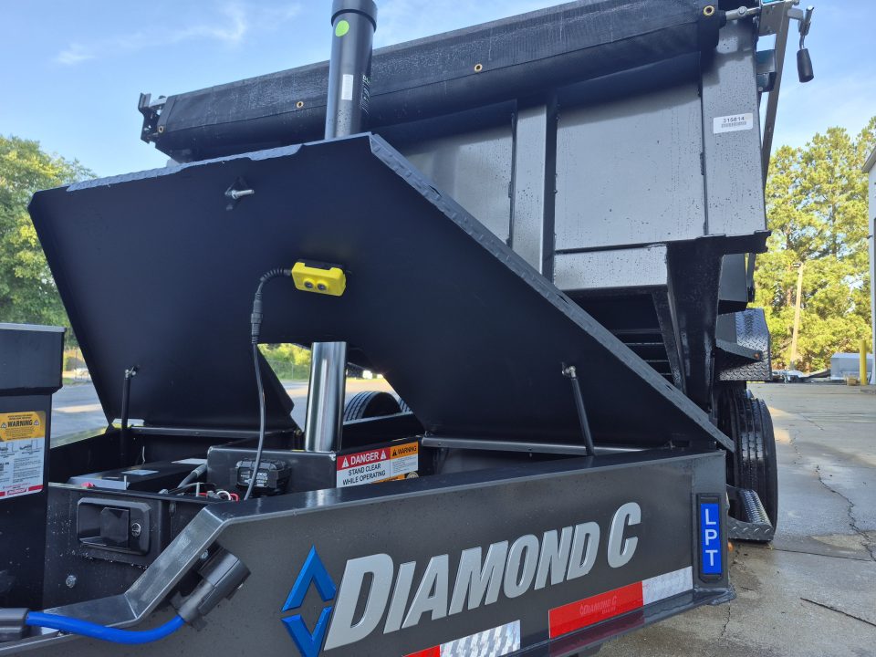 New 2027 Diamond C 82x14 Dump, 2' Sides, Ramps, 3 Way Gate LPT207
