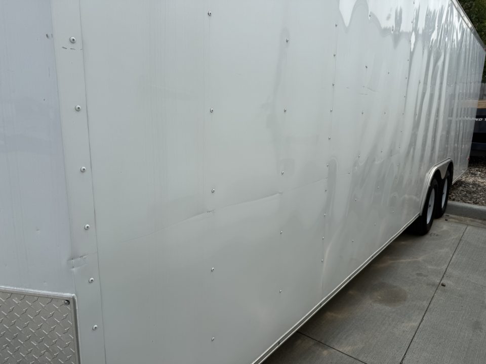 Used 2015 Diamond Cargo 8.5x24 plus 2v Cargo / Enclosed Trailer
