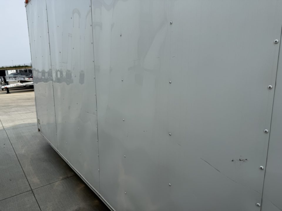 Used 2015 Diamond Cargo 8.5x24 plus 2v Cargo / Enclosed Trailer