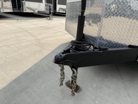 Used 2015 Diamond Cargo 8.5x24 plus 2v Cargo / Enclosed Trailer