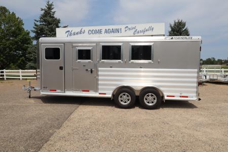 New 2026 Featherlite Trailers 3 Horse BP Trailer