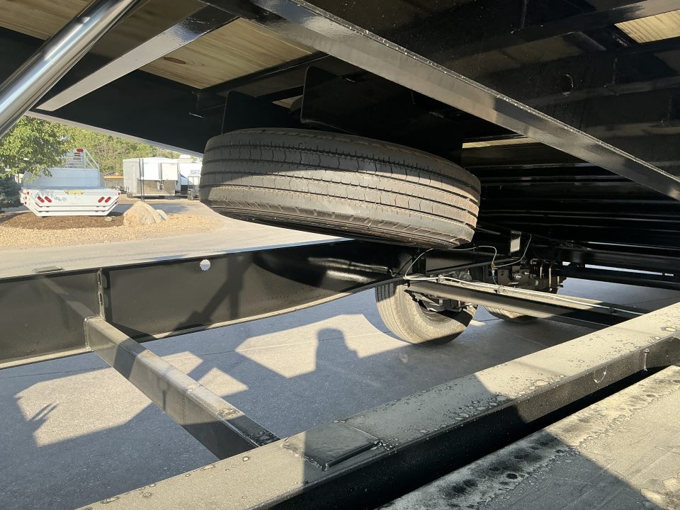 New 2027 Diamond C Trailers DET208L 24X102 Flatbed Trailer