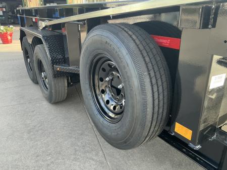 New 2027 Diamond C Trailers LPT207 14X82 Dump Trailer