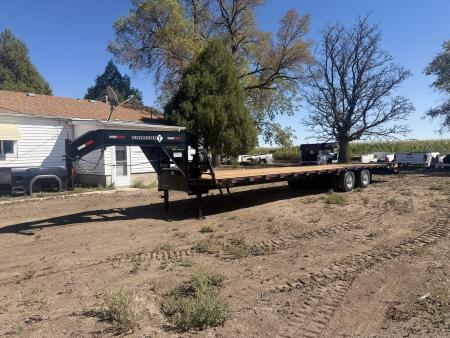 New 2026 Diamond T 8.5-36 Tandem Dual Gooseneck Deckover Equipment Hauler W/ MAXX Ramps and HDSS Suspension 25.9K GVWR