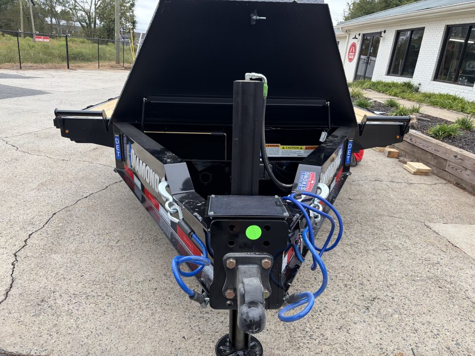 New 2027 Diamond C 8.5x22 Equipment, Full Tilt Bed, DET210