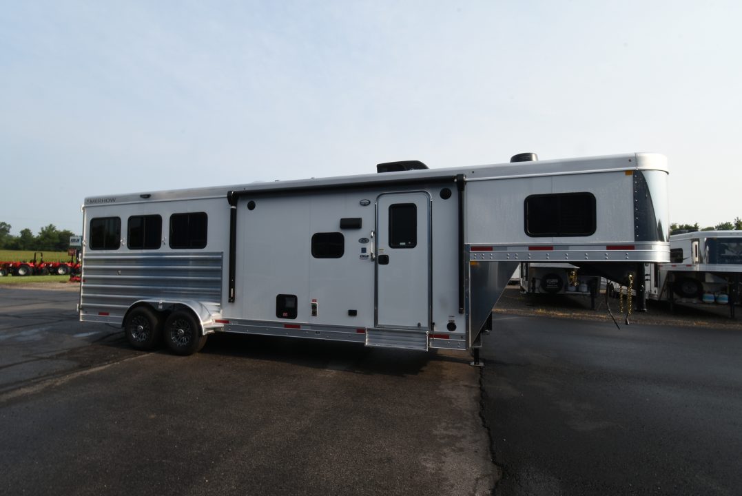 New 2027 Merhow Trailers 7309 Horse Trailer