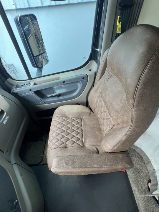 Used 2018 Showhauler 45' Motorcoach
