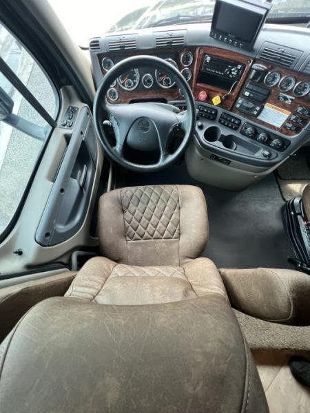 Used 2018 Showhauler 45' Motorcoach