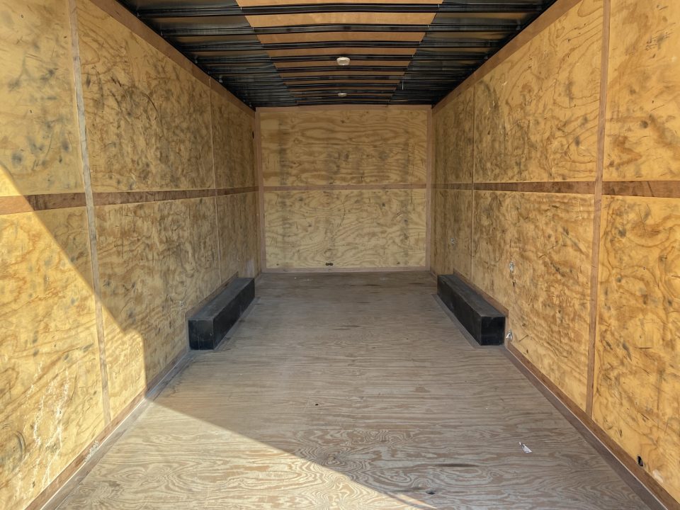 Used 2020 United Trailers XLT-8.5X28 Vending Trailer