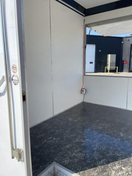 Used 2020 United Trailers XLT-8.5X28 Vending Trailer