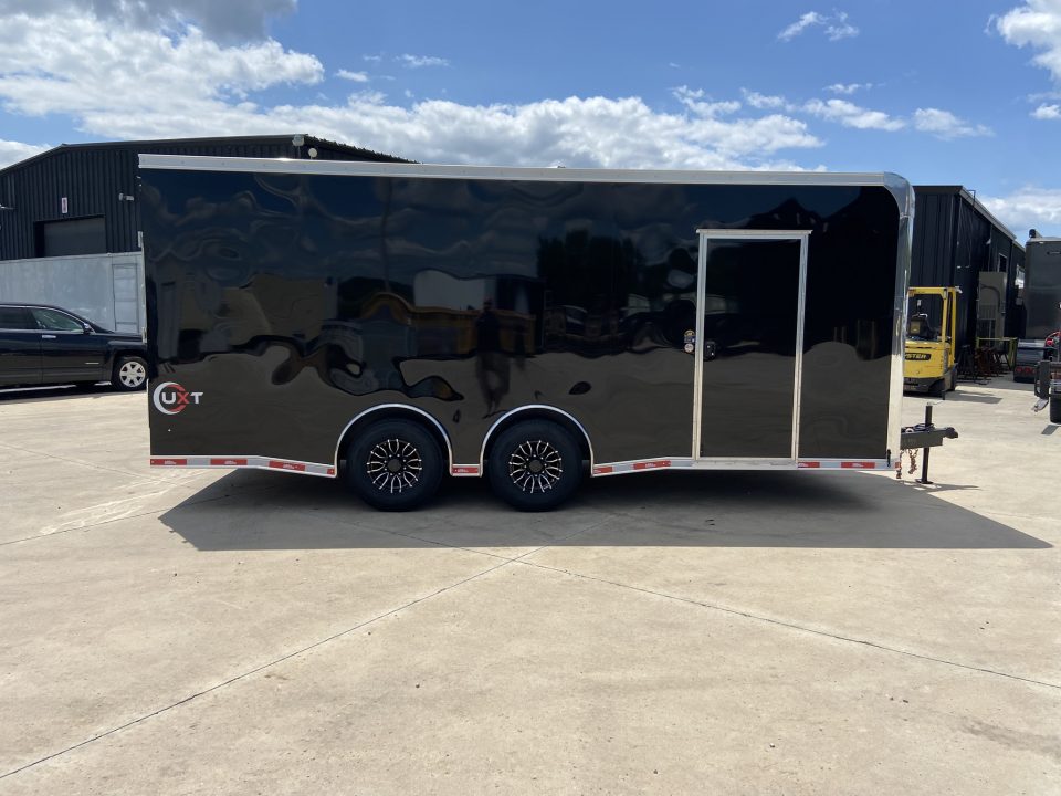 New United UXT-8.5X20 Cargo Enclosed Trailer