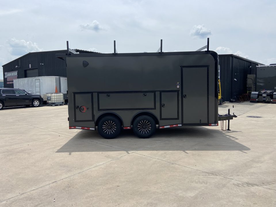 New United Trailers UXT-8.5X16 Contractor