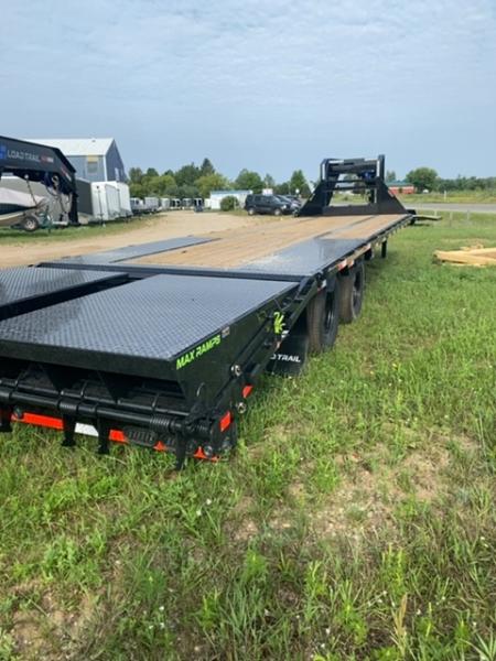 New 2027 Load Trail 102"X30' MAX RAMPS Gooseneck Bodies