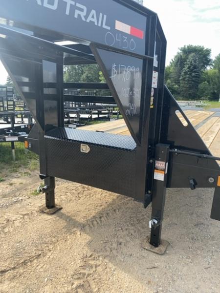 New 2027 Load Trail 102"X32' MAX RAMPS Gooseneck Bodies
