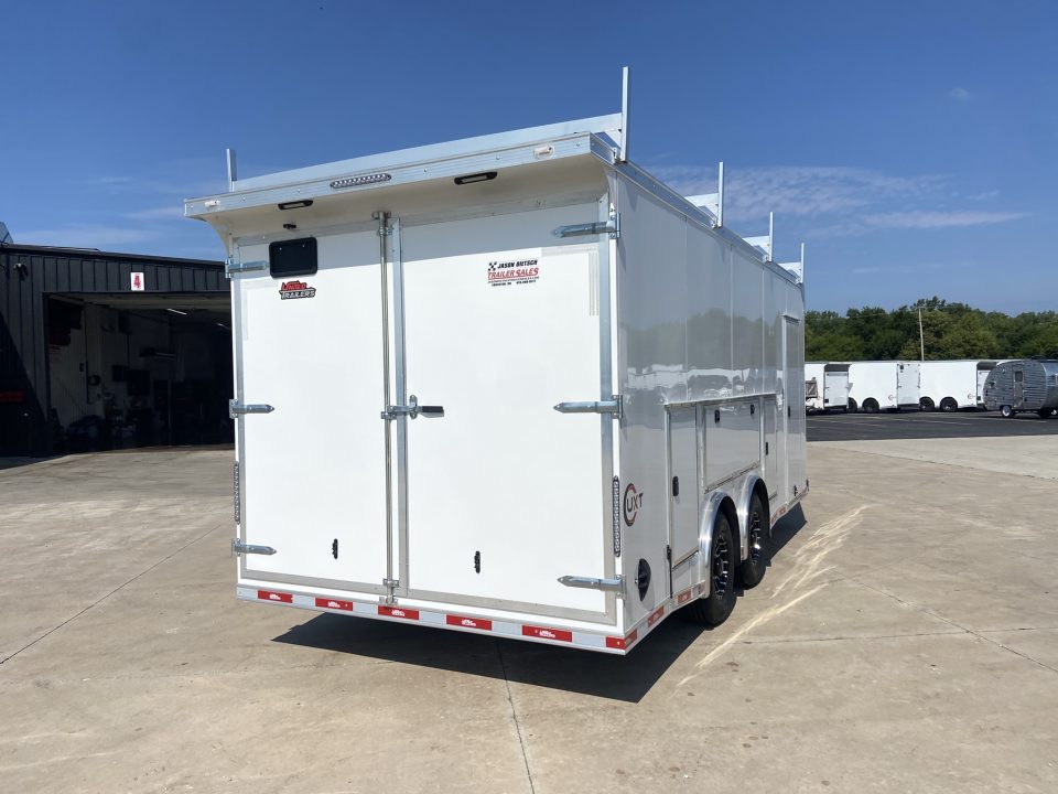 New United Trailers UXT-8.5X20 Contractor