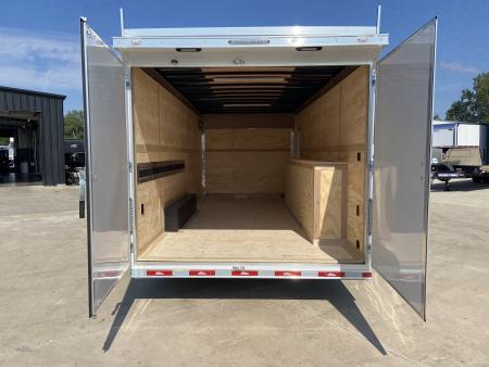 New United Trailers UXT-8.5X20 Contractor