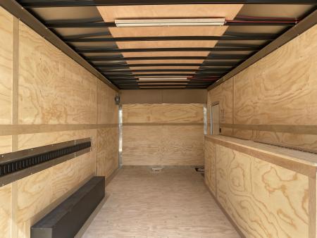 New United Trailers UXT-8.5X20 Contractor