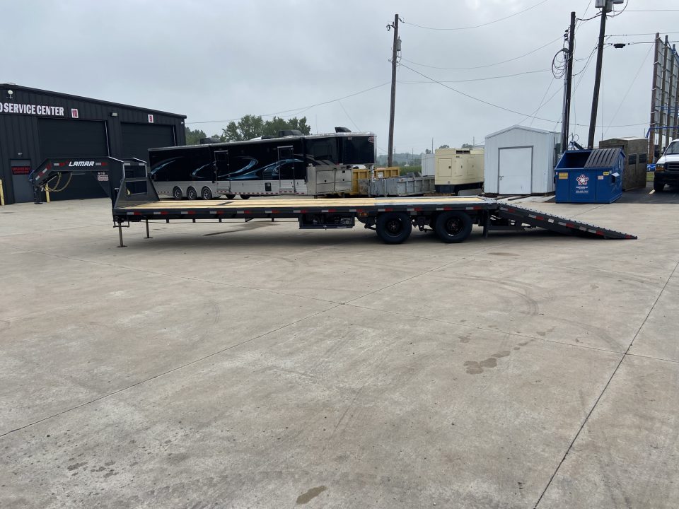 New Lamar 102"x36' Deckover Trailer 24K