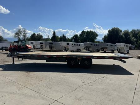New 2026 Diamond C 24' Flatbed Deck Over Tilt