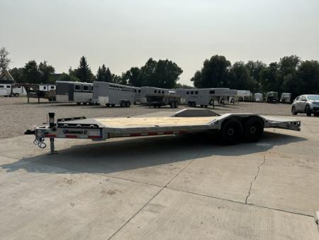 New 2026 Diamond C 22' Flatbed