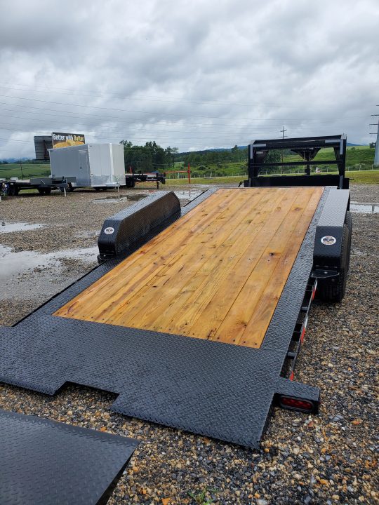 New 2026 Delco Trailers Gooseneck Equipment Tilt / 14,000 GVWR / 83"x24' (8' Stationary)