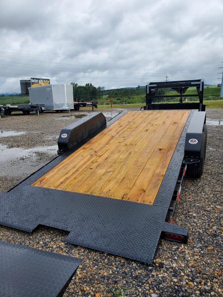 New 2026 Delco Trailers Gooseneck Equipment Tilt / 14,000 GVWR / 83"x24' (8' Stationary)