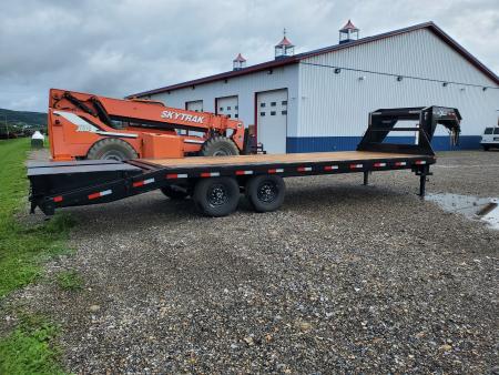 New 2027 Delco Trailers Gooseneck Deckover / 14,000 GVWR / 102"x25' / Monster Ramps
