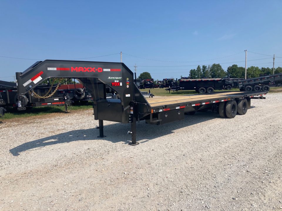 New 2027 MAXX-D 102x32 TANDEM 22.5K GN HYDROTAIL W/ STEEL RUNNERS & WIRELESS REMOTE Flatbed Trailer
