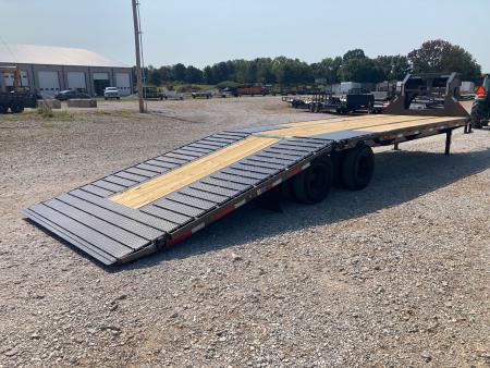 New 2027 MAXX-D 102x32 TANDEM 22.5K GN HYDROTAIL W/ STEEL RUNNERS & WIRELESS REMOTE Flatbed Trailer