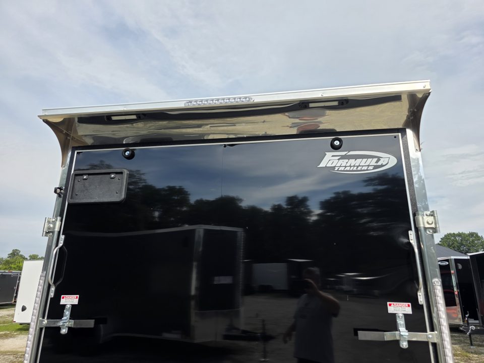 2027 Formula Trailers photo 5