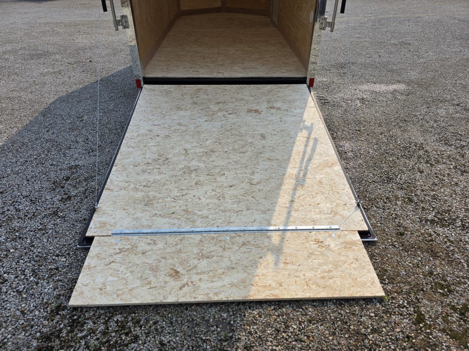 New 2027 Cross Trailers 6X12 6'6 RAMP DOOR SCREWLESS 6 X 12 Cargo / Enclosed Trailer