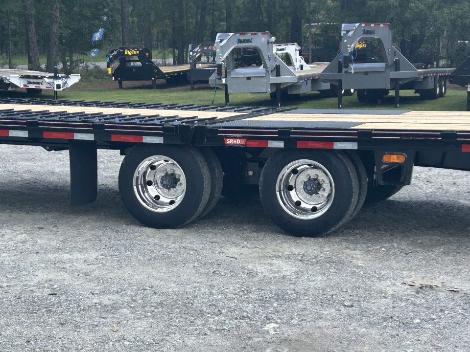 New 2027 Diamond C FMAX212 Hydraulic Dovetail 35ft (23ft+12ft) 12K Axles, #17,170lbs Payload