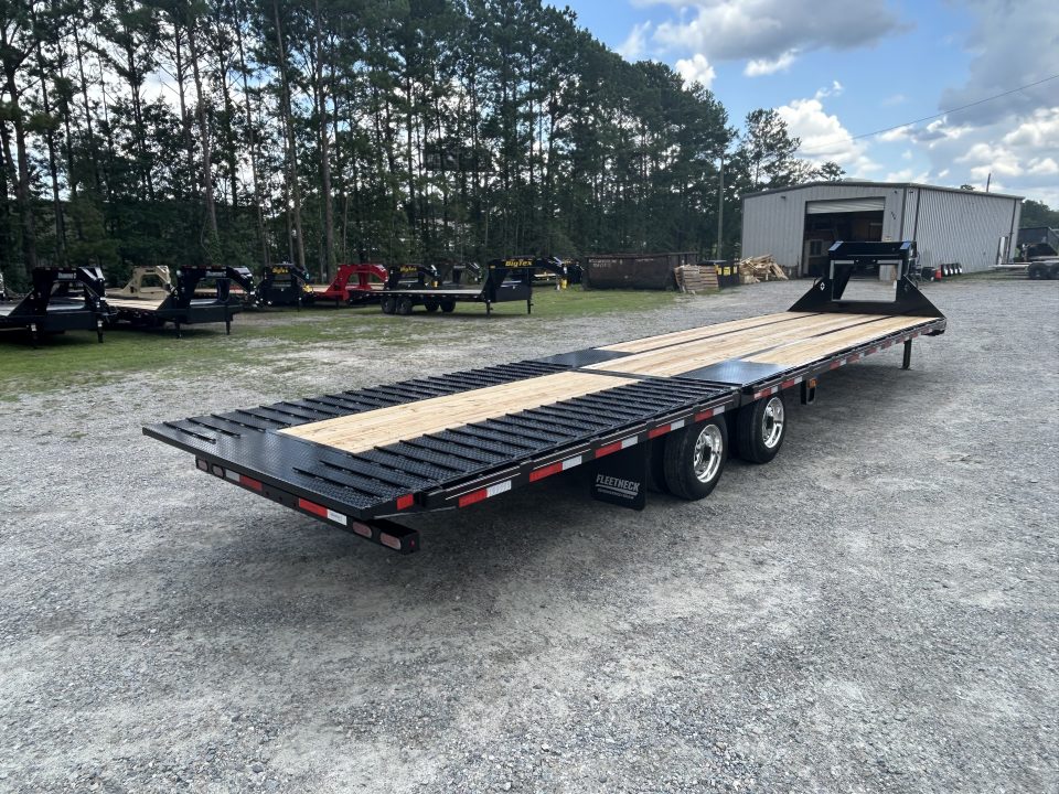 New 2027 Diamond C FMAX212 Hydraulic Dovetail 35ft (23ft+12ft) 12K Axles, #17,170lbs Payload
