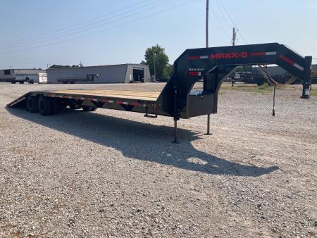 New 2027 MAXX-D 102x36 TANDEM 25K GN HYDROTAIL W/ STEEL RUNNERS, HYDROJACKS, 14 PLY TIRES & WIRELESS REMOTE Flatbed Trailer