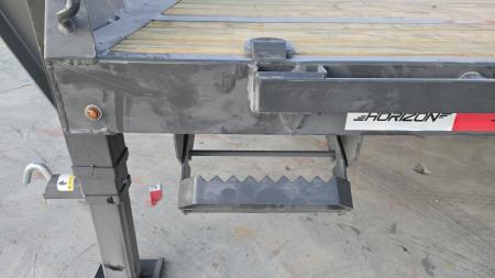 New 2025 Horizon Trailers FTZ 26' x 102" x 34" GN 15,700LBS Deckover Trailer