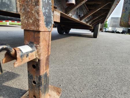 Used 2006 PJ Trailers DECKOVER EQUIPMENT Equipment Trailer