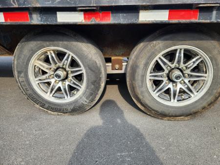 Used 2006 PJ Trailers DECKOVER EQUIPMENT Equipment Trailer