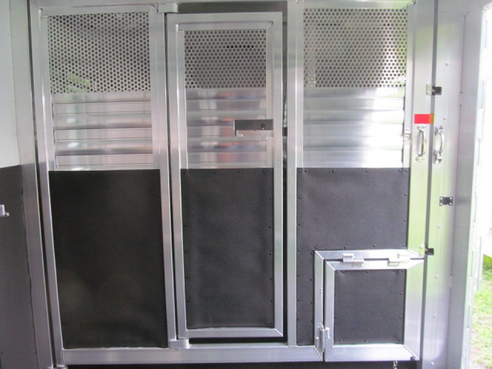 New 4-Star Trailers 6 Horse Head to Head with Dressing Room Horse Trailer