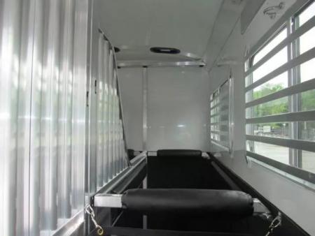 New 4-Star Trailers 6 Horse Head to Head with Dressing Room Horse Trailer