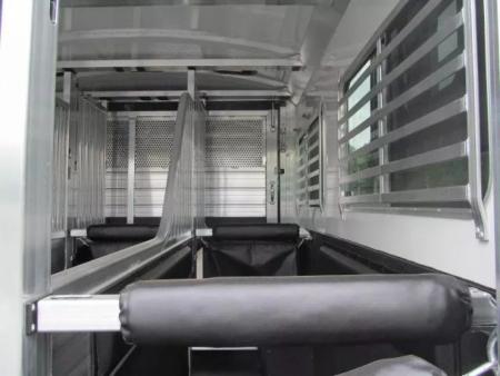 New 4-Star Trailers 6 Horse Head to Head with Dressing Room Horse Trailer