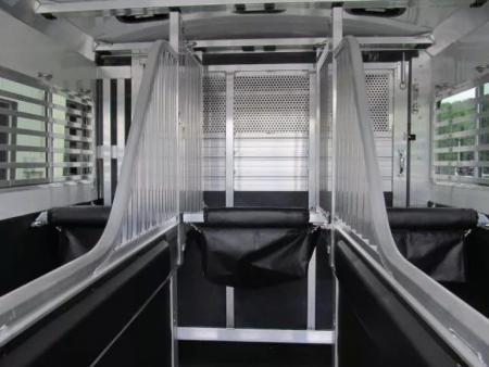 New 4-Star Trailers 6 Horse Head to Head with Dressing Room Horse Trailer