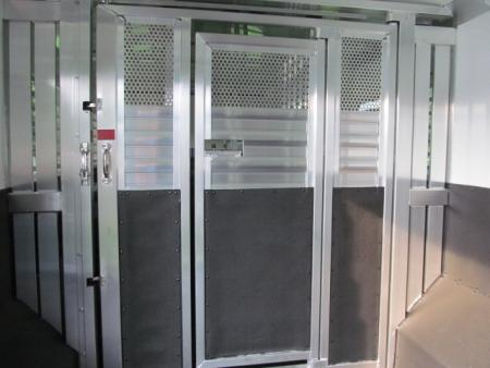 New 4-Star Trailers 6 Horse Head to Head with Dressing Room Horse Trailer