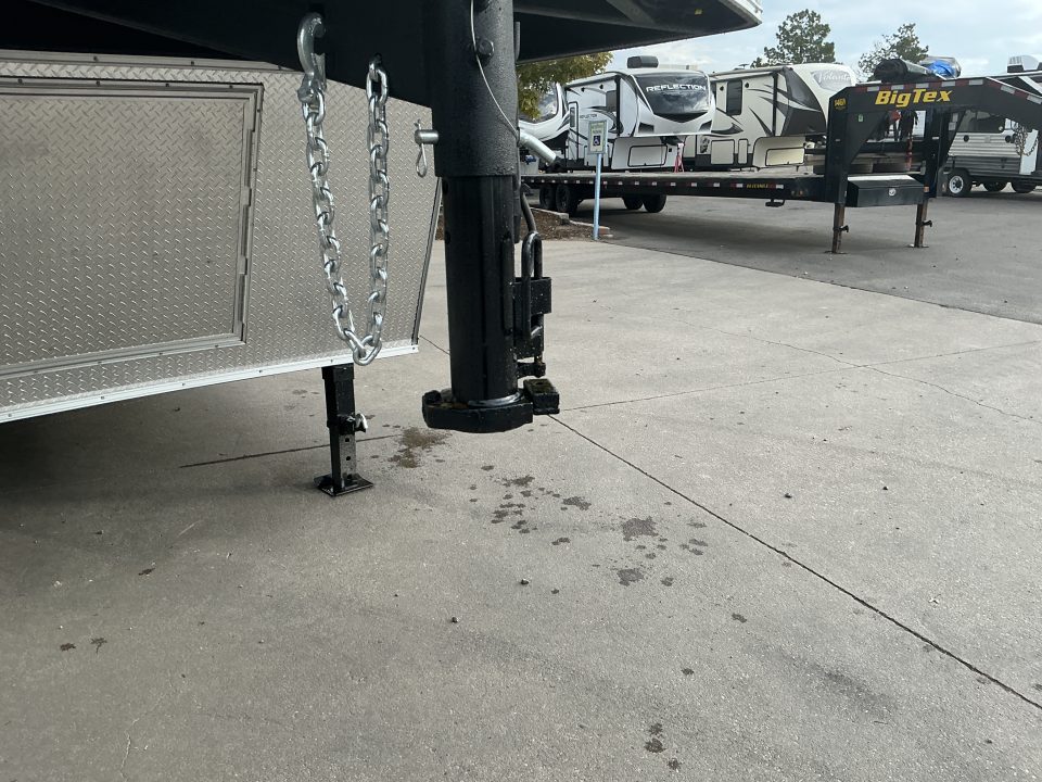 New 2027 H&H Trailers 8.5x24CRCHGNV-140 Cargo / Enclosed Trailer