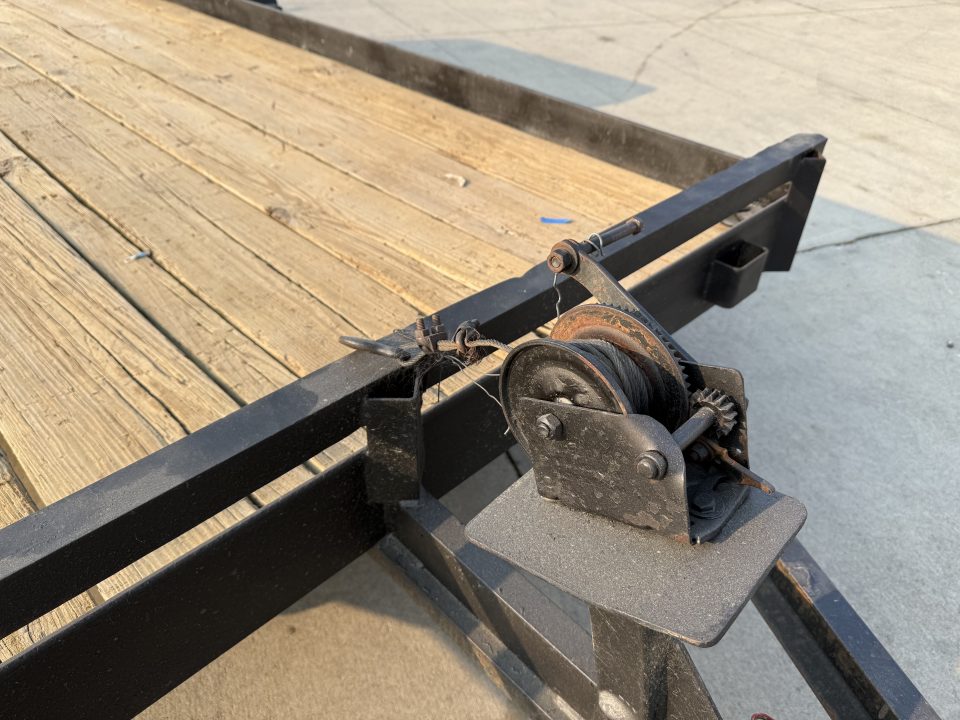 Used 1997 Dressen 18 foot flatbed trailer 2-5200 lb axles 10k