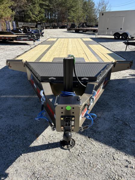 New 2027 Diamond C 8.5x22 Equipment, Full Bed Power Tilt, 23K GVWR DET 210