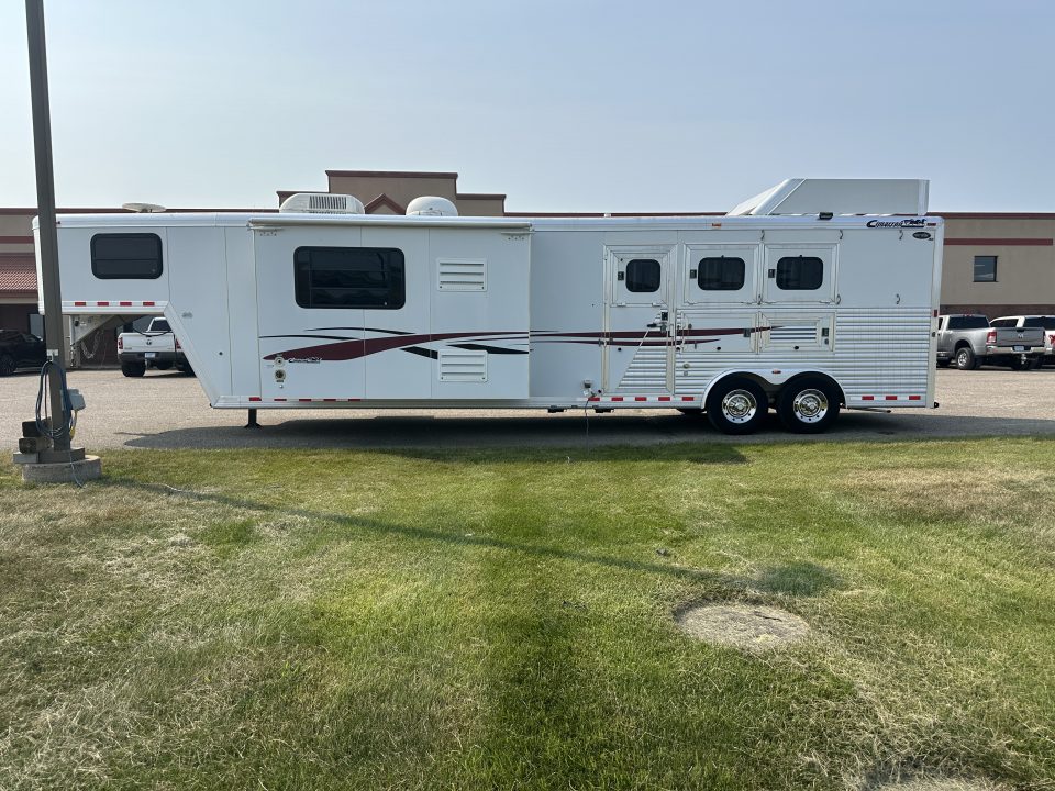 Used 2006 Cimarron Trailers 3H 15.5" LQ Horse Trailer